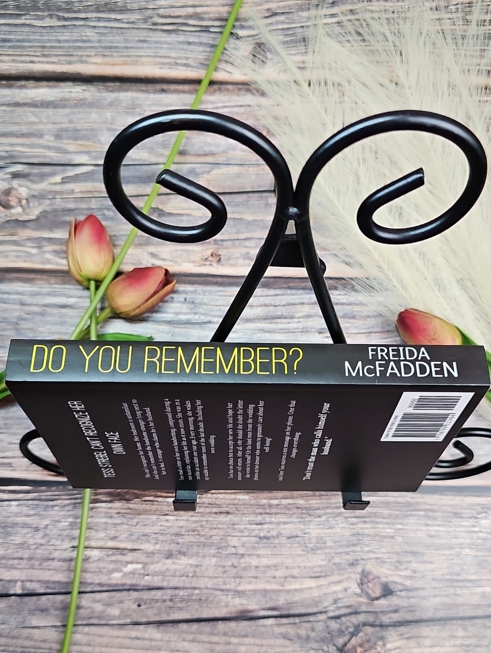 NEW FREIDA McFADDEN DO YOU REMEMBER PAPERBACK BOOK - Picture 3 of 5